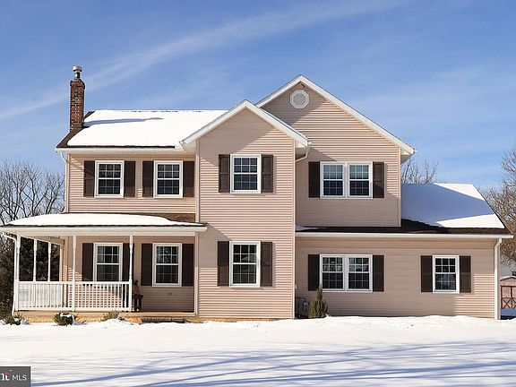 3rd image of 201 Limestone Dr