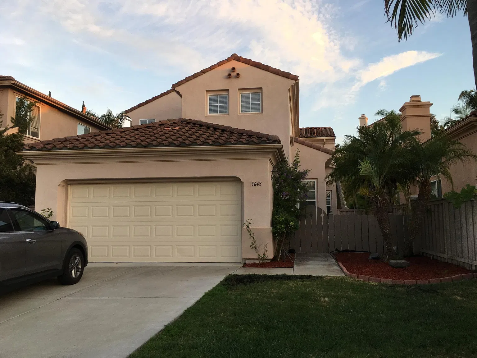 3 bed, 2.5 bath, 1957 sqft, $4,750 — Photo 1