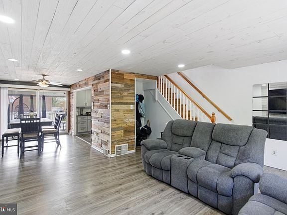 3rd image of 3602 Academy Rd