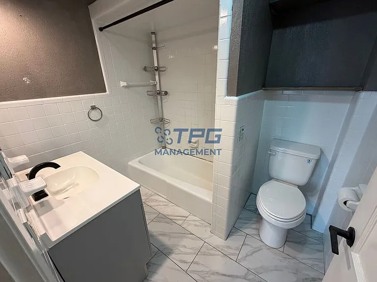 16 Summit Ave #2B — Photo 6