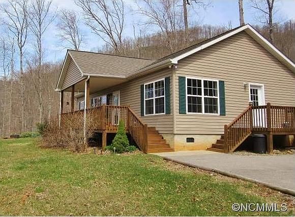 1st image of 812 Safari Dr