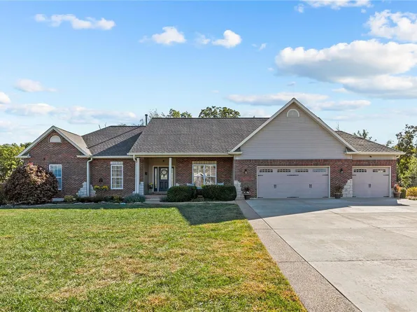 312 Foristell Manors Dr, Foristell, MO 63348