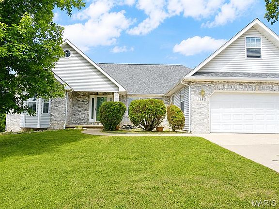 2nd image of 115 Ridgeview Dr