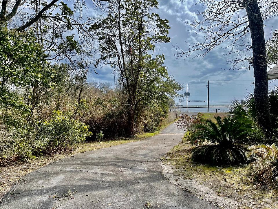 34 Meigs Dr B, Shalimar, FL 32579 Zillow