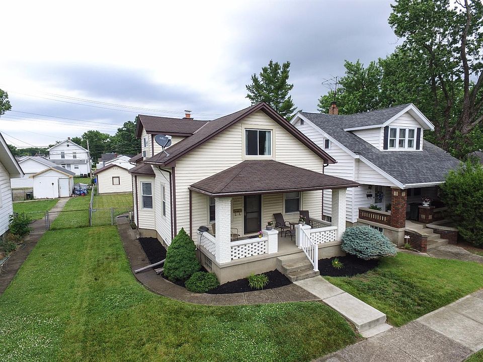 1st image of 834 Noyes Ave