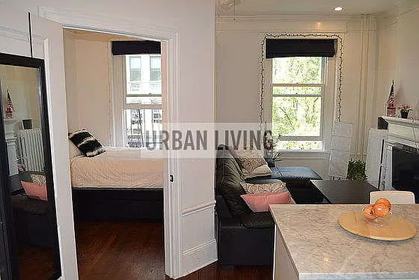 Rented by Urban Living | media 32