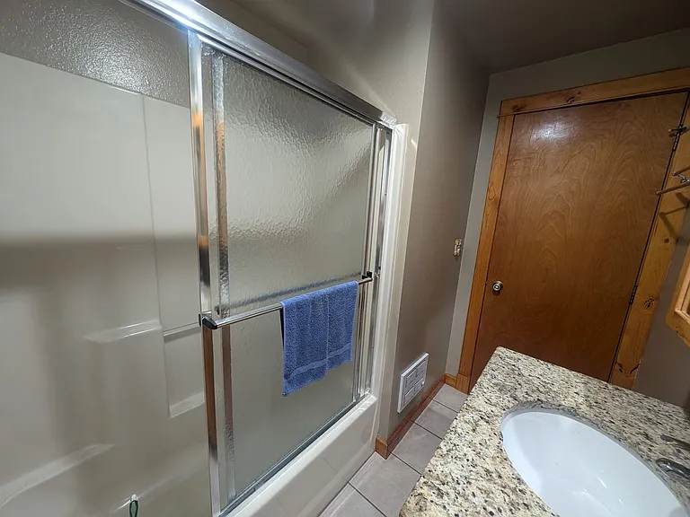 31 Elmes Dr — Photo 11