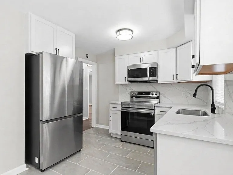 1500 Brainard Rd — Photo 6