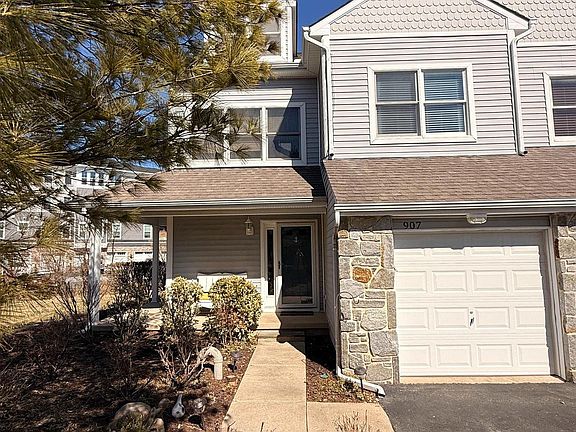 5th image of 907 Auckland Way