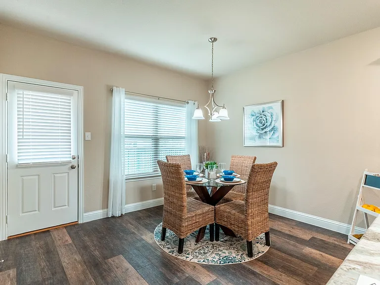 6819 Topaz Dr — Photo 11