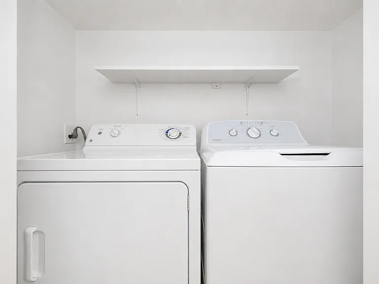Rio Cancion Apartments — Photo 60