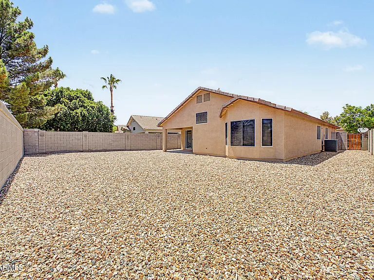 8151 W Tonto Ln — Photo 32