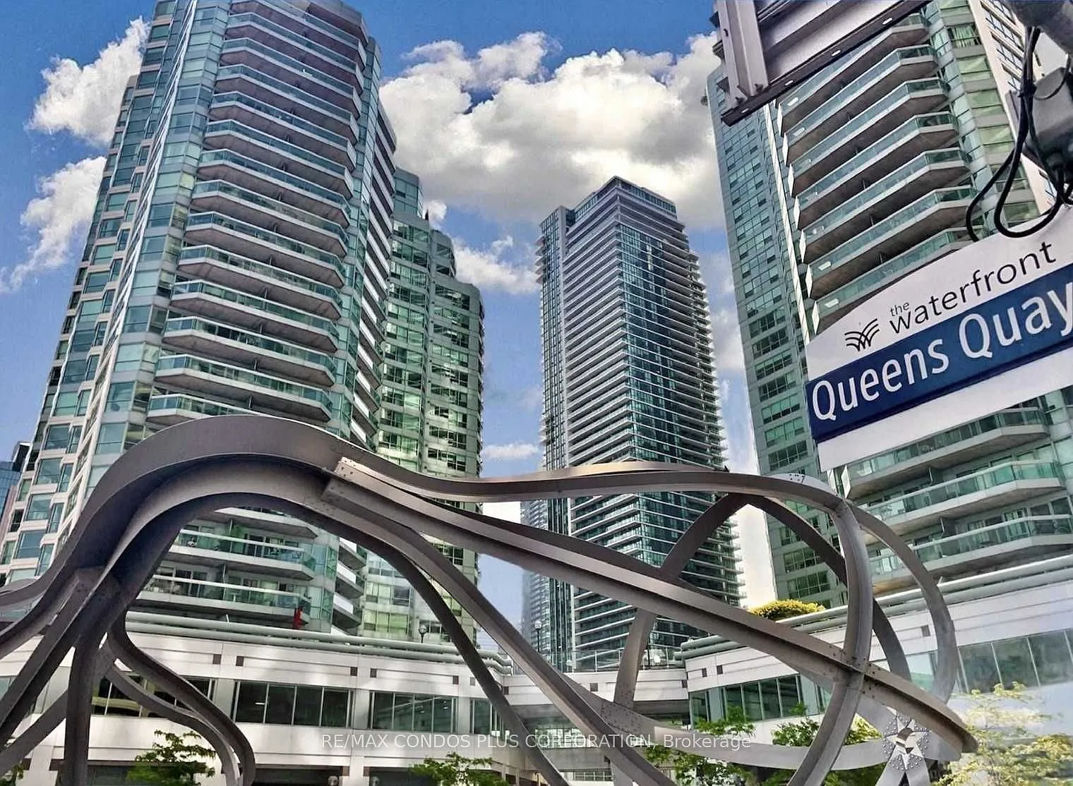 10 Queens Quay W — Photo 1