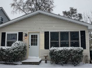 1621 Juneway Ter, Round Lake Beach, IL 60073
