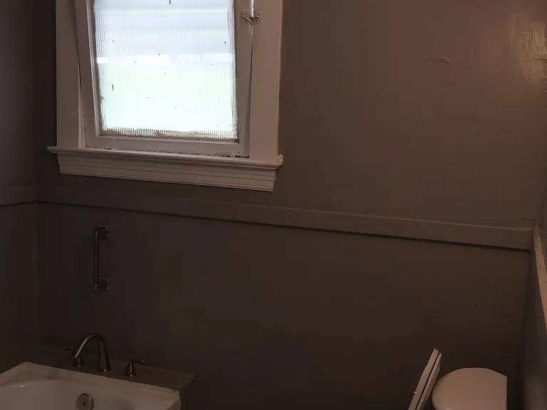 6812 Whitney Ave #2 — Photo 21
