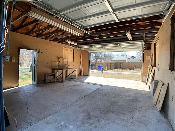4th image of 712 Dakota St #1