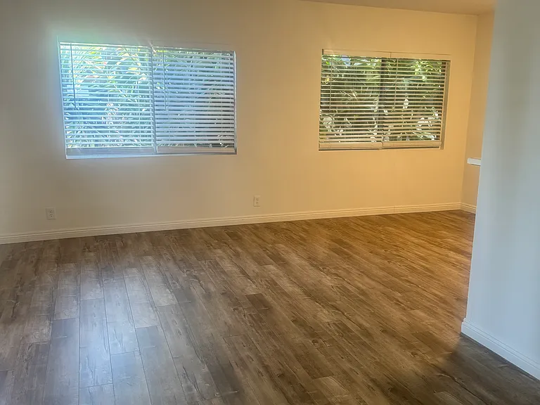 4141 Elenda St #3 — Photo 9