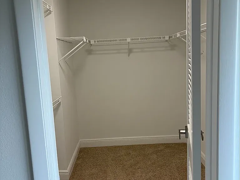 3418 W Saint Conrad St — Photo 8