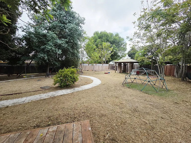 2121 Garfield Ave — Photo 35