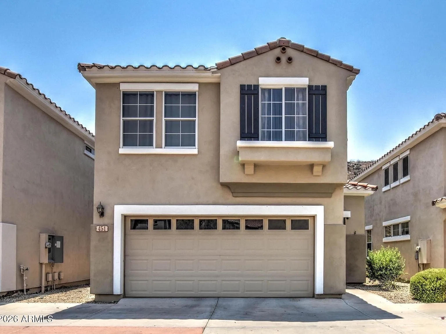 3 bed, 2.5 bath, 1603 sqft, $2,400 — Photo 1