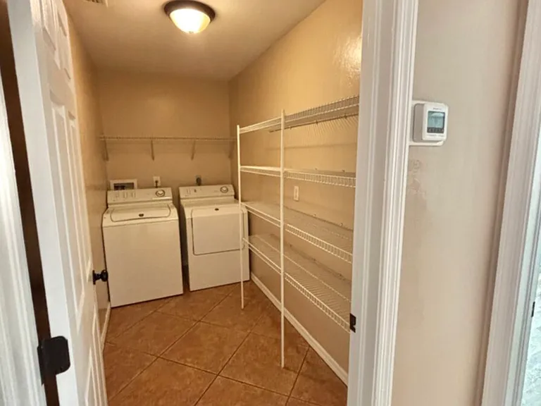 4343 SW Sands Blvd — Photo 24