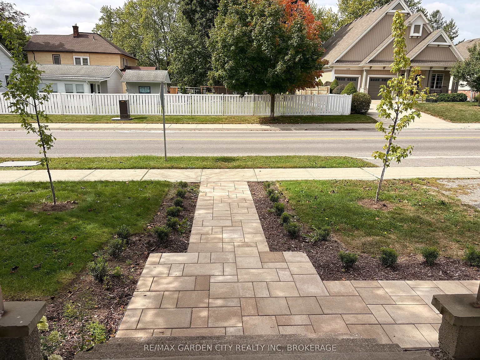 3 bed, $2,200 — Photo 4
