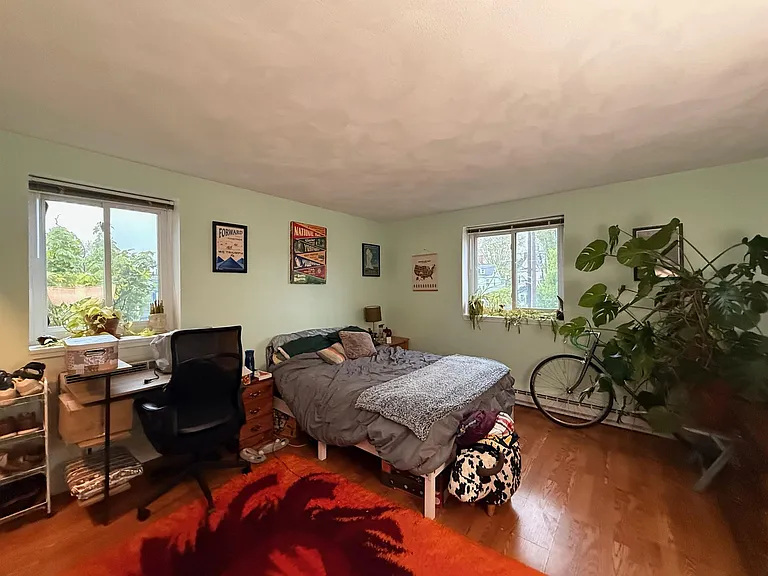 326 Broadway #6 — Photo 4