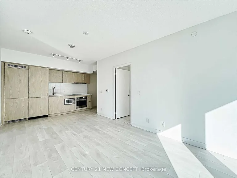 60 Shuter St #1106 — Photo 6