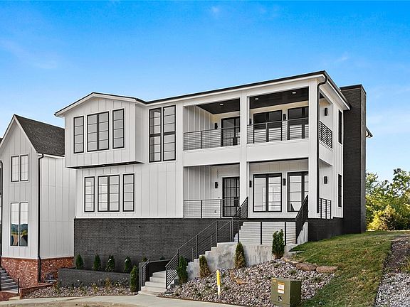 2nd image of 2093 E Panorama Pl