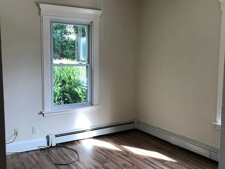 41 Lincoln Ave — Photo 15