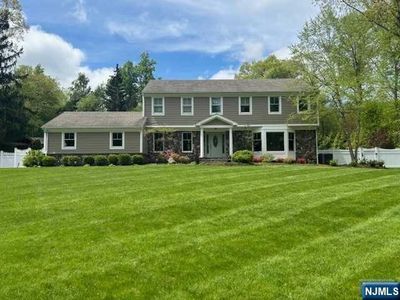 5 White Oak Ct, Montvale, NJ, 07645