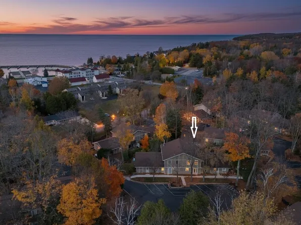 10701 Timber Ridge Cir #8B-30, Sister Bay, WI 54234
