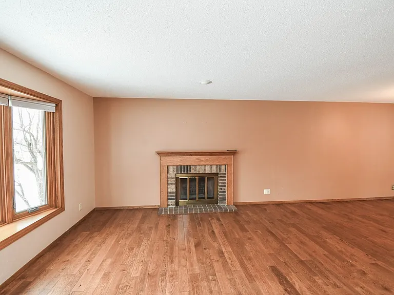 2213 S Wellington Ave — Photo 11