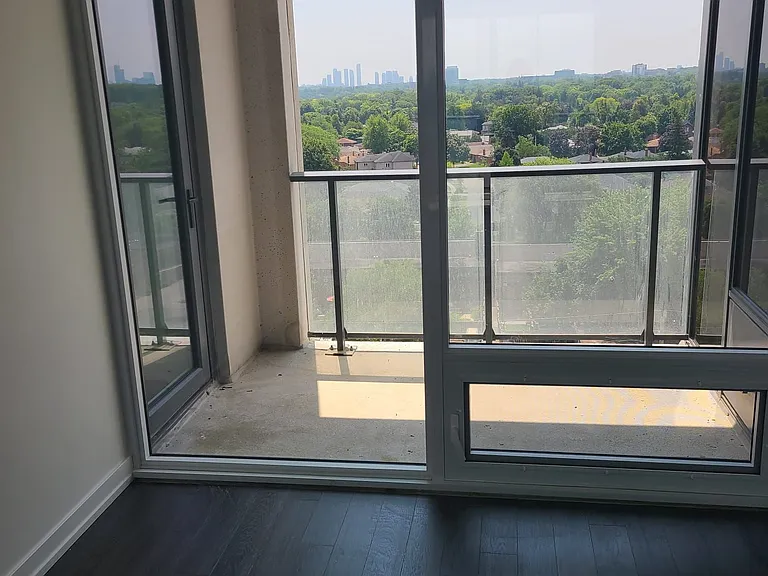 4010 Eglinton Ave W #909 — Photo 9