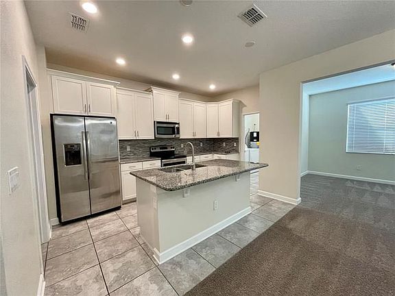 5th image of 11854 Sonnet Ave