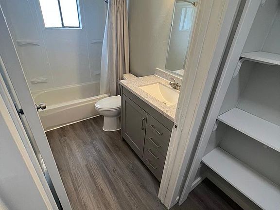 3rd image of 1735 E Glass Ave #1735
