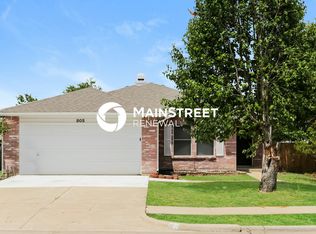 805 Encino Dr, Arlington, TX 76001