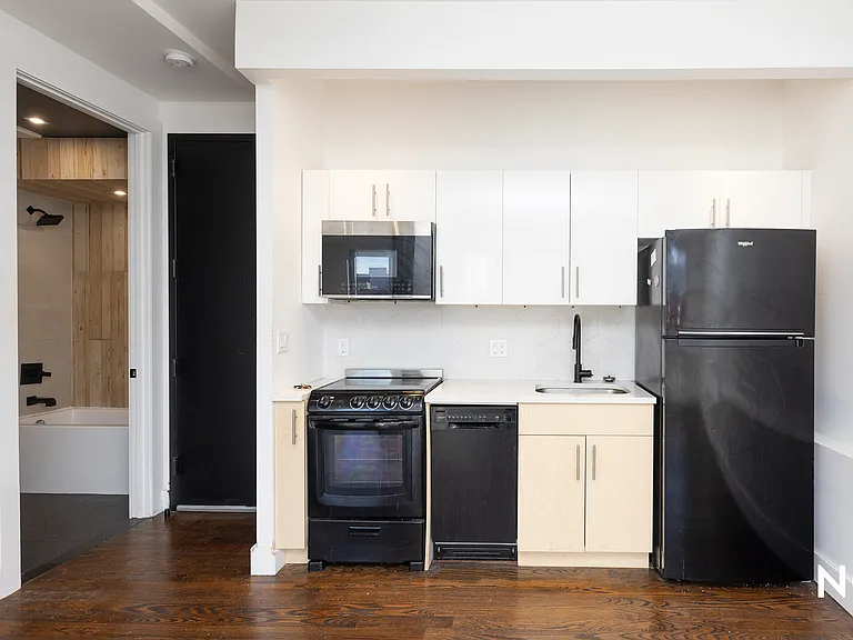 794 Rogers Ave #4D — Photo 23
