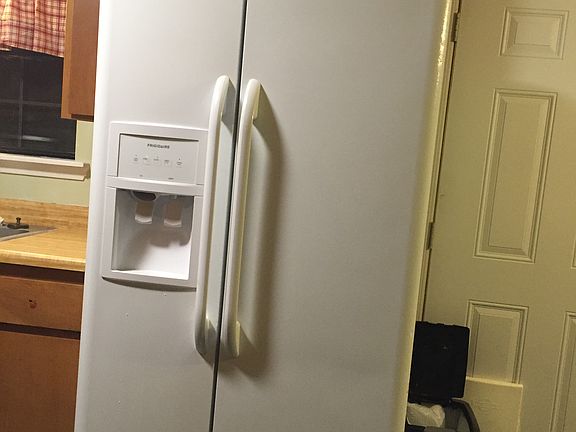 Room for large fridge