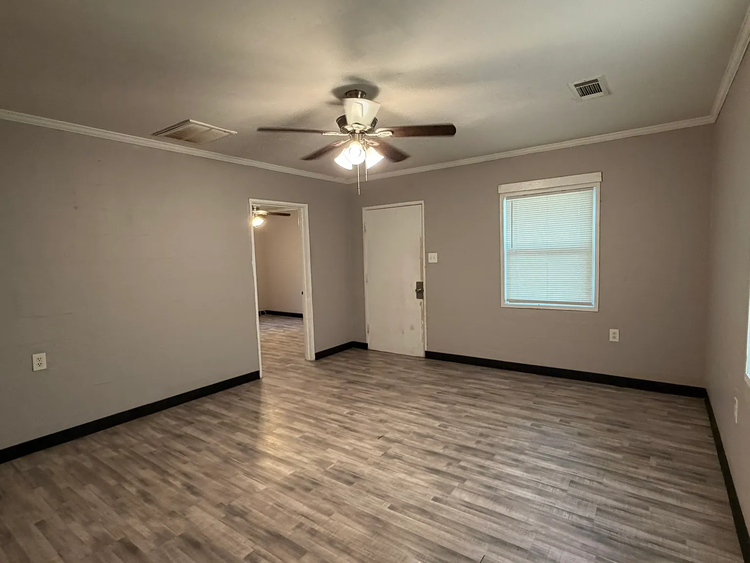 1109 West Wall Street - 1 — Photo 4