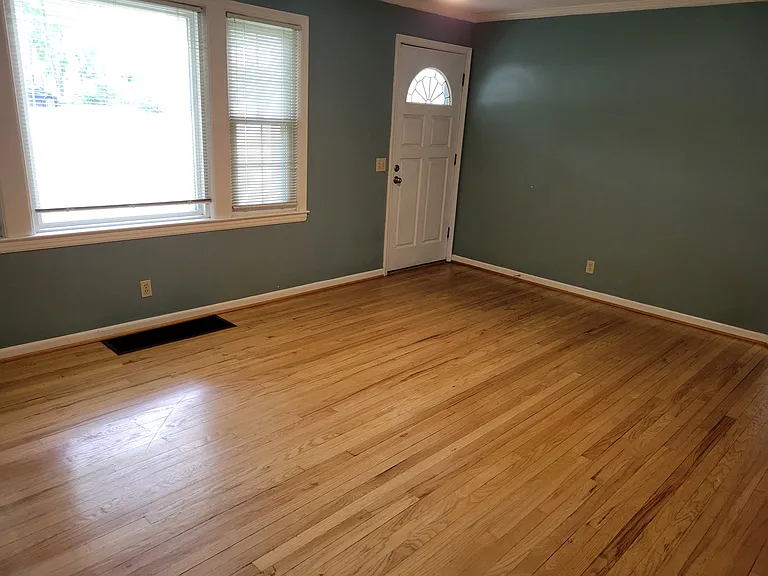 6720 Floyd St — Photo 24