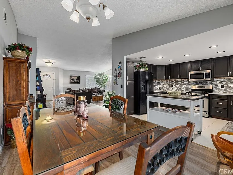 44115 Hunter Ct — Photo 8