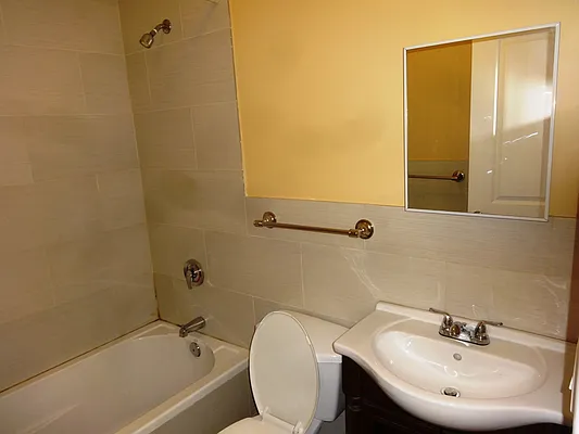 Rented by Blue Egg Realty Corp | media 32