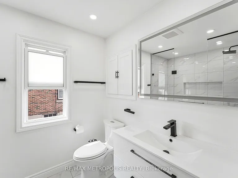 56 Charing Cross St #MAIN BSMT — Photo 14
