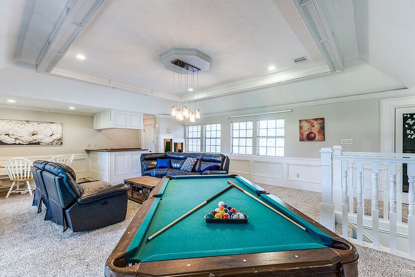 Beautiful home in culdesac