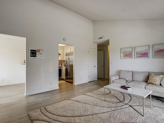 5th image of 2303 McLaughlin Ave