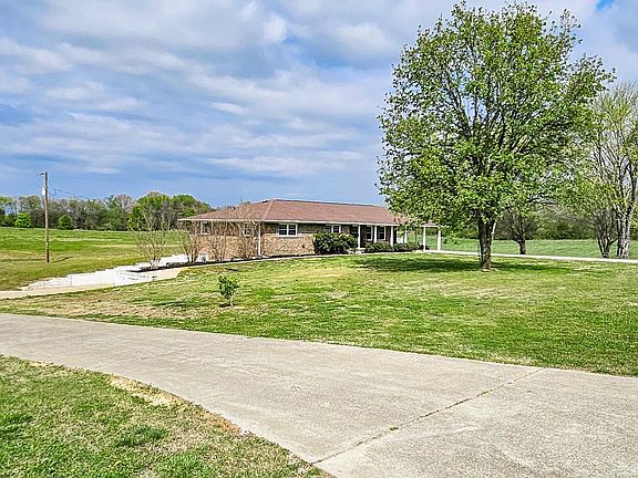 3rd image of 71 County Road 35
