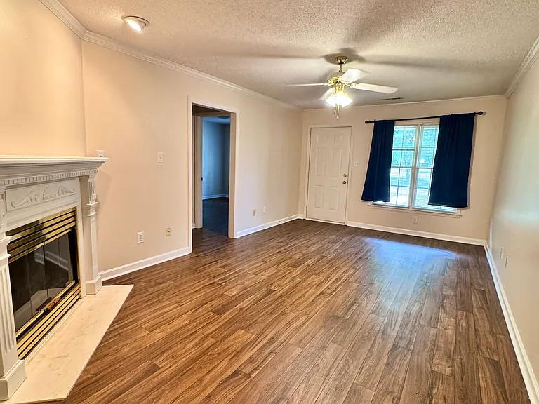 307 Clark St SW — Photo 9