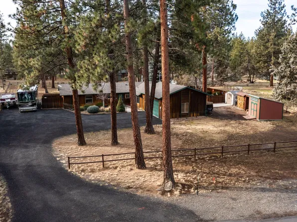 15689 Paddock Grn, Sisters, OR 97759