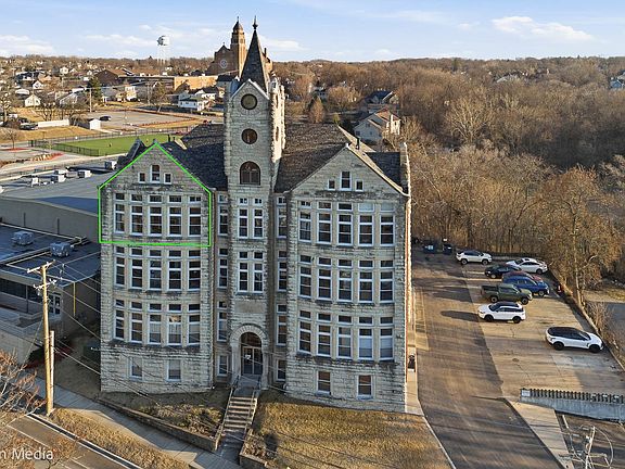 5th image of 400 McCarthy Rd APT 419